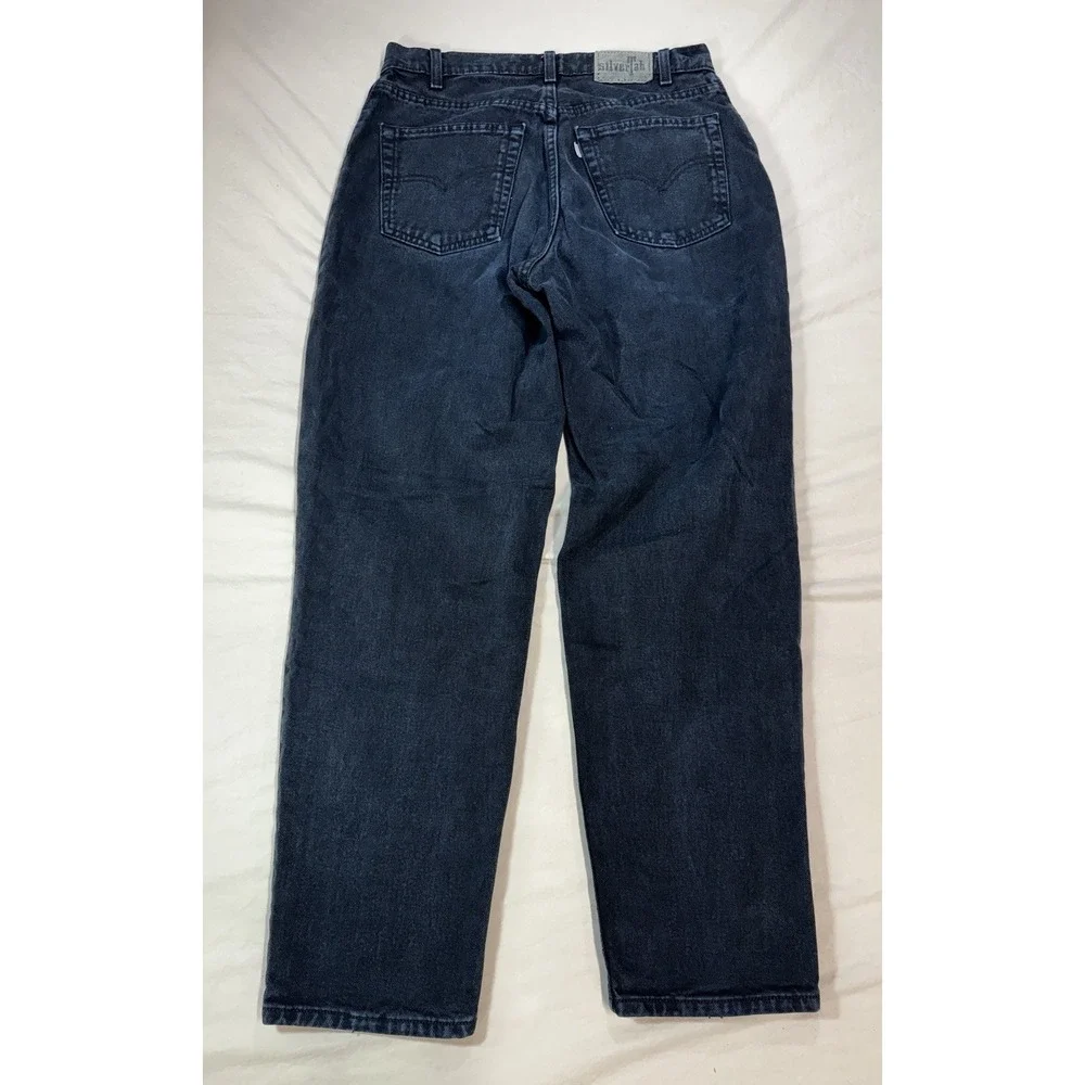Levis hard tell